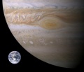 699px-Jupiter-Earth-Spot comparison.jpg